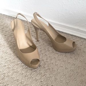 Michael Kors platform peep toe US size 10 patent leather nude